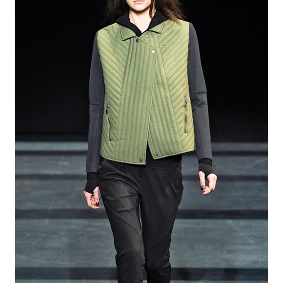 Tibi Size 8 Olive Quilted Oversized Moto Jacket Asymmetrical Boxy Fit